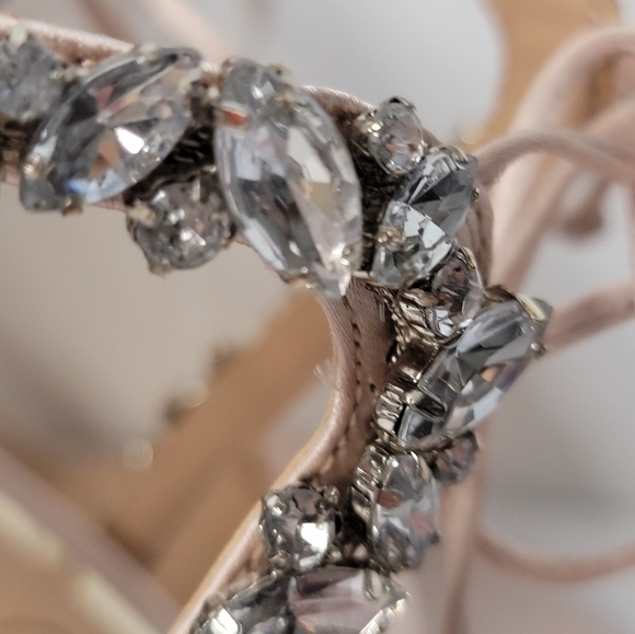 Jewel Badgley Mischka Thamar Crystal Strappy Block Heel Sandal Women's Size 6.5 - Picture 8 of 10